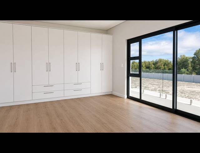 4 BEDROOM FREEHOLD FOR SALE IN SANDOWN